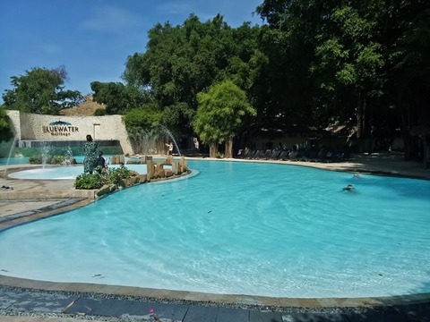 38855438_924452477755890_8651362601541828608_n (640x480)