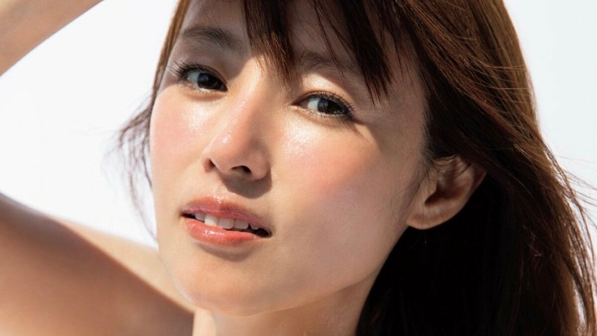 【う…ん】42歳・深田恭子「週プレ」衝撃カット　“完熟美ボディ”惜しげもなく