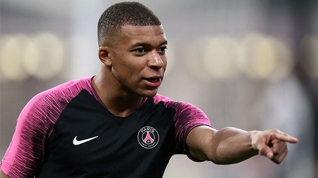 【W杯】フランス・エムバペ「ロナウドこそ史上最高」メッシの優勝阻止へ気合  [マングース★]