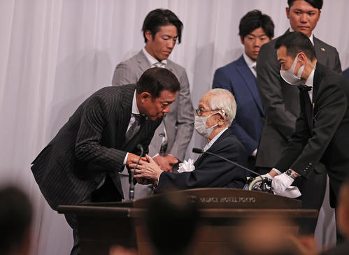 【訃報】読売新聞グループ本社の代表取締役主筆　渡辺恒雄さん死去　９８歳
