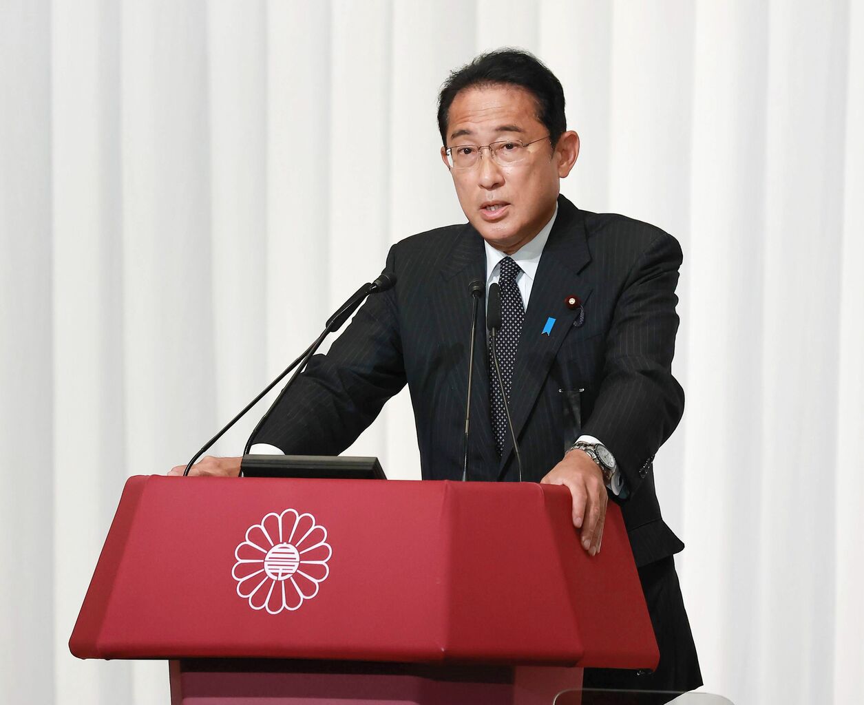 【検討するだけねww】岸田総理が英女王国葬参列検討