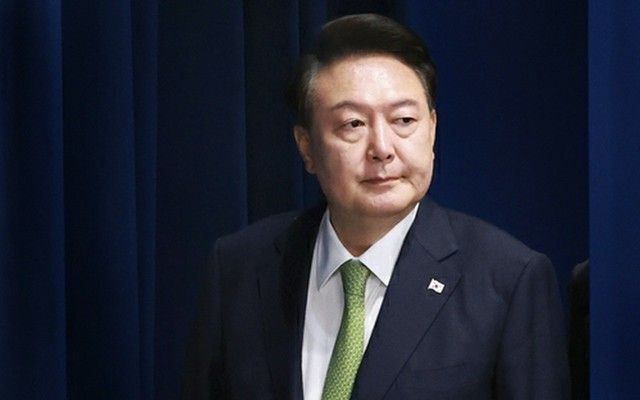 尹大統領逮捕へ。検事ら数十人が大統領公邸に突入