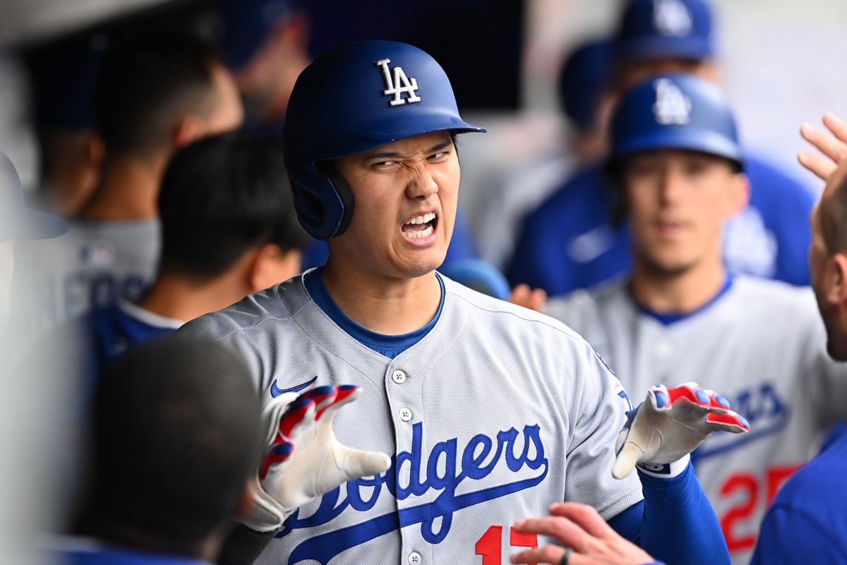 上半身裸の大谷翔平とワトソンさんがロッカーで〝遭遇〟動画拡散で波紋