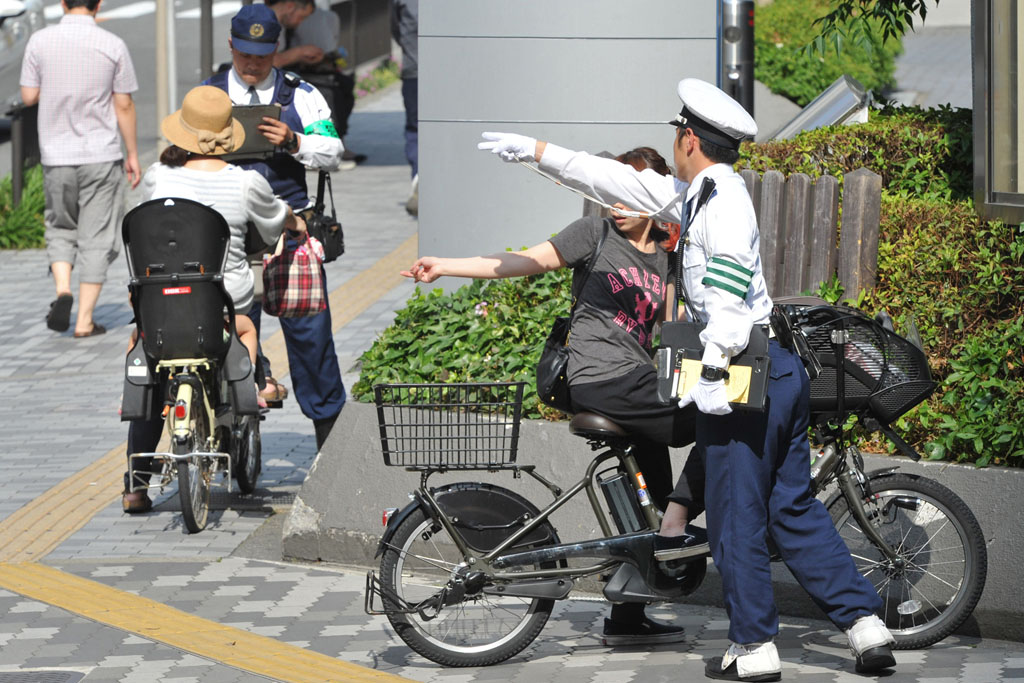 道交法 自転車 イヤホン