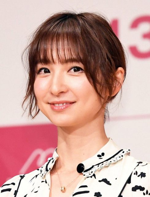 【火のない所に煙はたたず・・】篠田麻里子　一連の不倫報道を否定「私が不倫したという事実はありません」★10  [爆笑ゴリラ★]