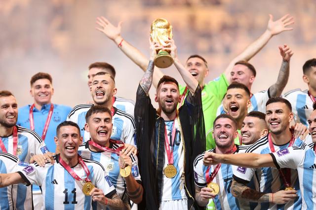 【おめでとう！】アルゼンチン、PKの激戦を制して36年ぶり3度目の優勝！ メッシは悲願のW杯初制覇！  ★3  [マングース★]