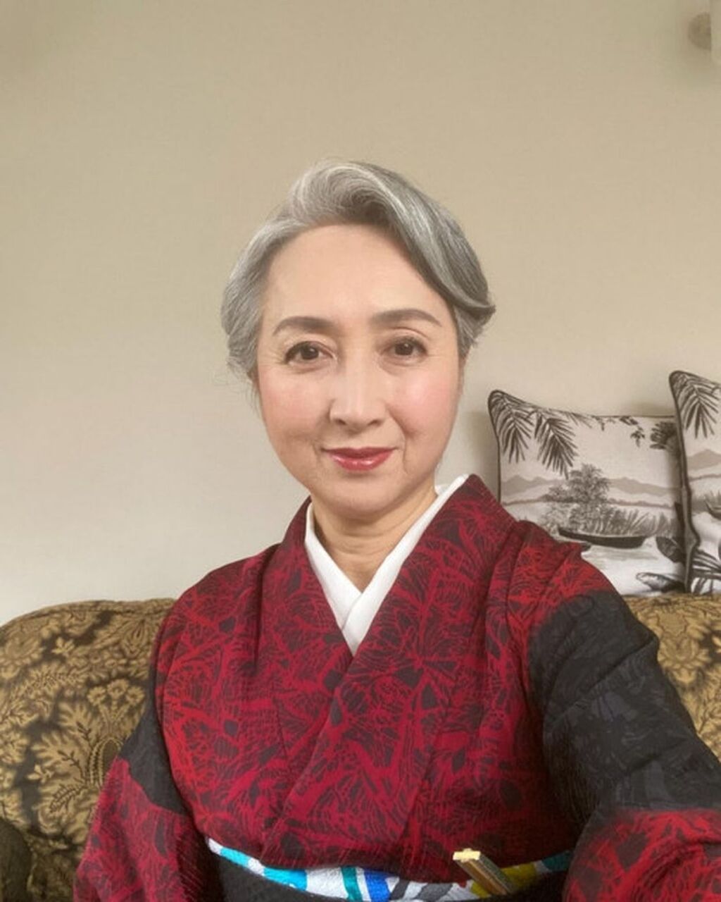 近藤サト56歳　白髪だと“高齢者扱い”　ATMやセルフレジで「大丈夫ですか」見た目の年齢差別に悩み