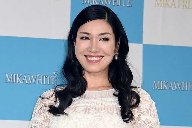 【アンミカ炎上】「人を小馬鹿にするな」居酒屋の“妖怪靴揃え女性”への“イラっとする”愚痴吐露で視聴者激怒。店員への上から目線も問題視