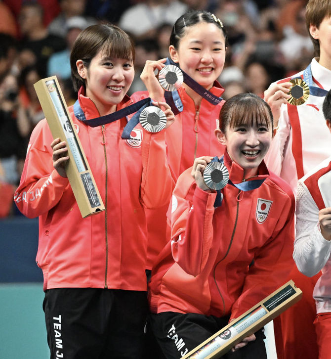 卓球女子団体・日本は2大会連続の銀メダル！中国を苦しめるもストレートで敗れる