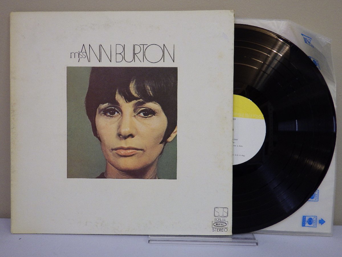 『アン・バートン』