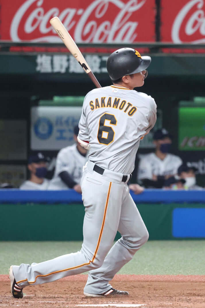 【甘やかし過ぎ】坂本勇人「性スキャンダル」は野放しでいいのか　米「サイ・ヤング賞投手」2年出場停止との格差  [愛の戦士★]