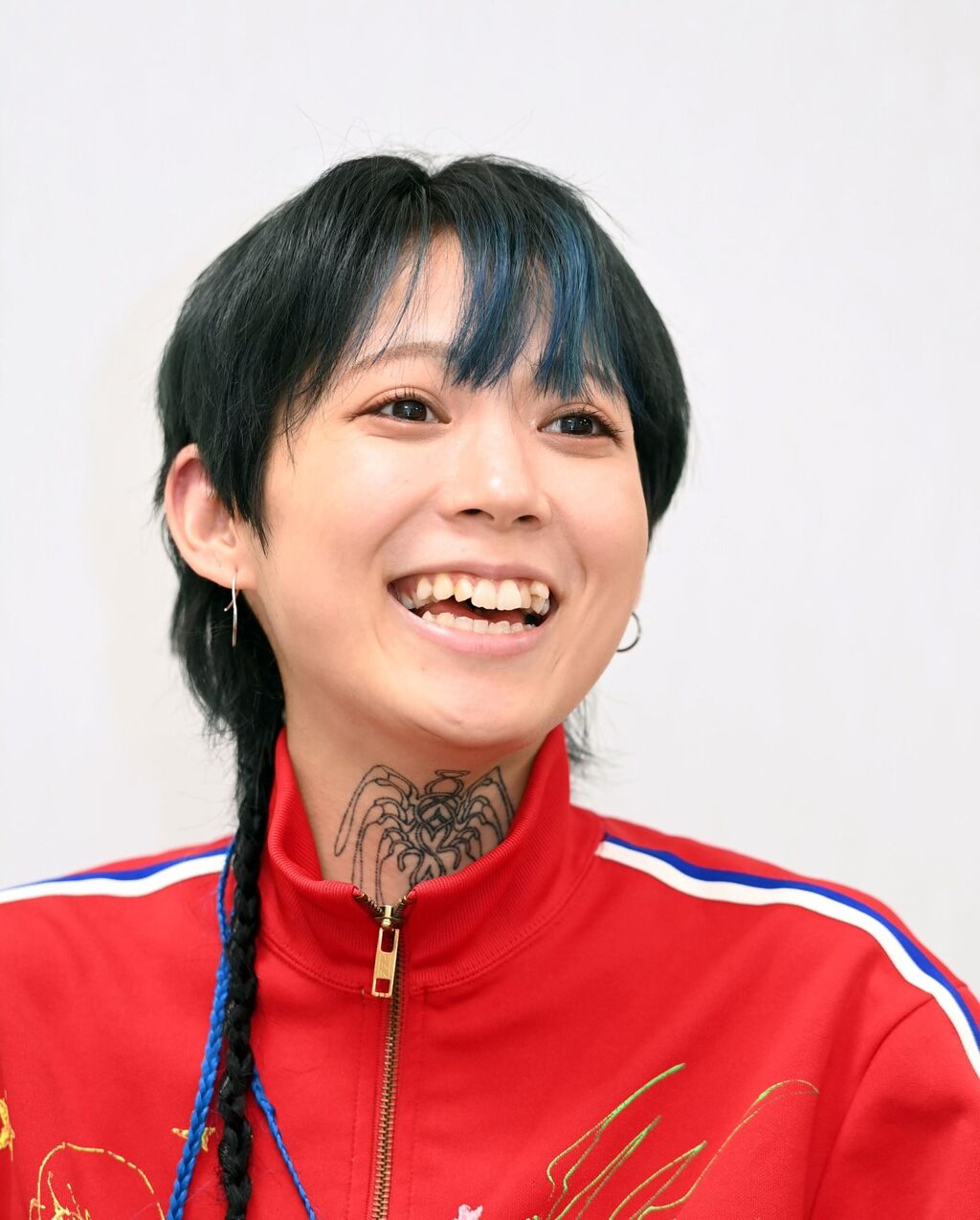 【そうか】「お前は顔しか取り柄がない」喉元＆腕にタトゥーの木下百花、4歳で芸能界入り…当時の苦悩明かす