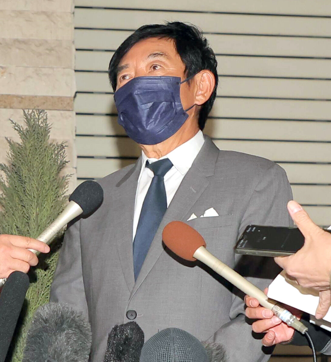 【悲痛】石田純一　松原千明さん訃報に目を潤ませ「思考停止」長女すみれからメールで「パパ、ママが亡くなりました」  [muffin★]