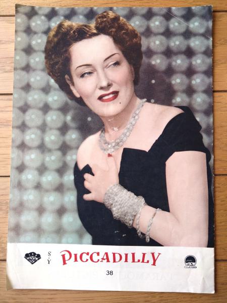 『グローリア・スワンソン』