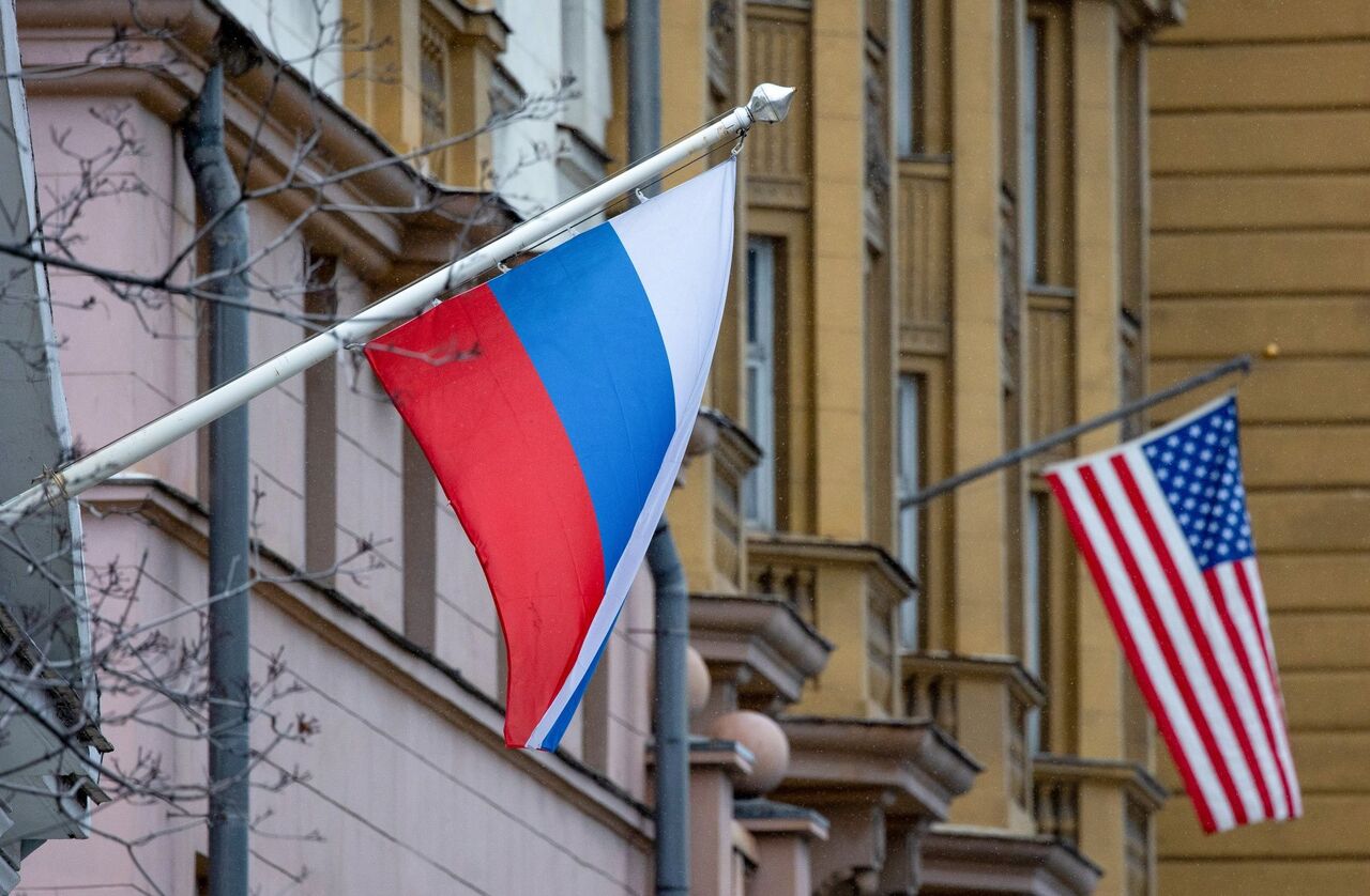 【相当ヤバいね】米国政府、アメリカ国民に直ちにロシア出国を呼びかけ
