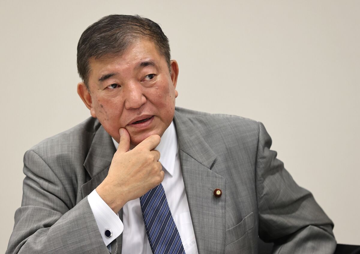 【いしばちゃん】ミニ角栄にもなれず“自爆”した…やはり総理の器ではなかったのか