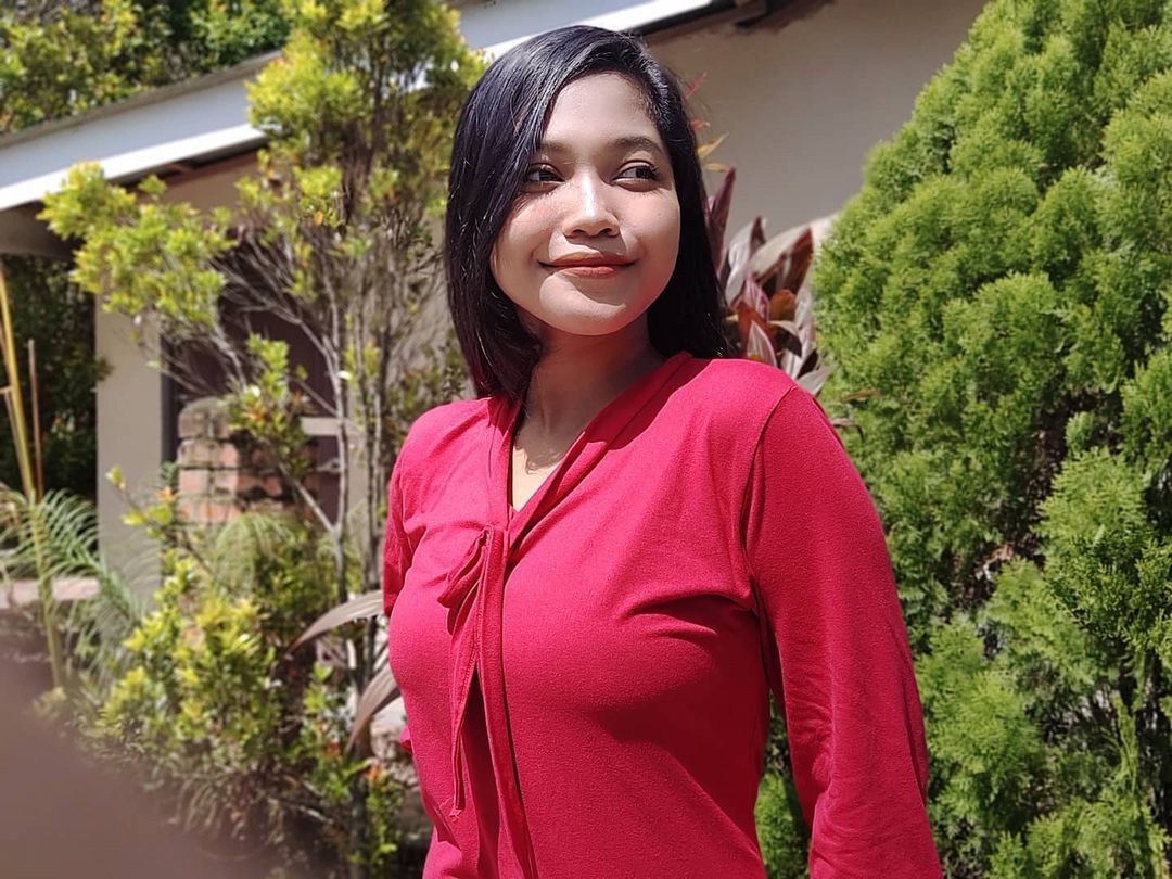 『Nur Amira Syahira』141