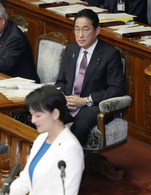【ジャニーズ】岸田首相「ジャニーズは極めて悪質。断じて許されない」 対策会議開催を表明  [ヴァイヴァー★]