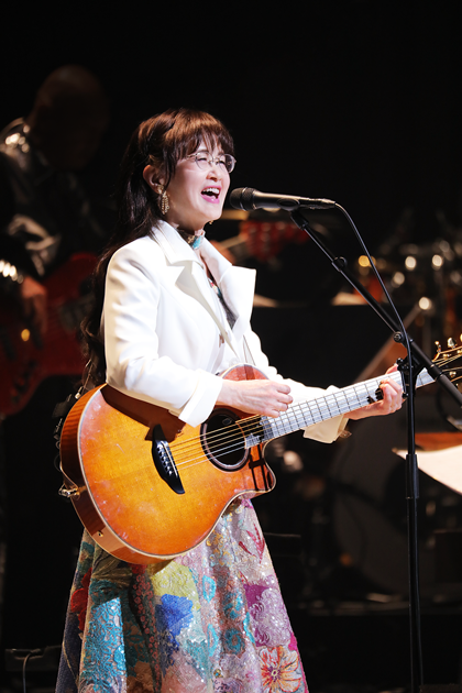 【music】ガチで天才だと思う「女性シンガーソングライターランキング！」　椎名林檎、中島みゆきを抑えて1位に選ばれたのは…  [湛然★]