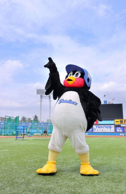 【寂しいね】ヤクルト・つば九郎スタッフ肺高血圧症で永眠…４日に空港で倒れ入院　高津監督ら見舞いも …
