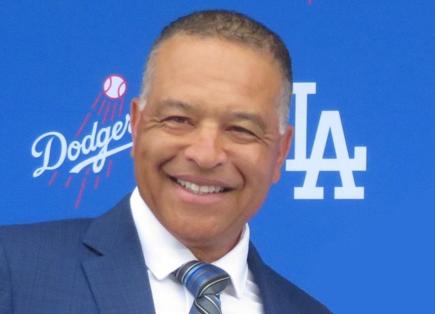 米ドジャーズのロバーツ監督に卵投げつけ逮捕された男、ド軍が処罰を望めば送検へ