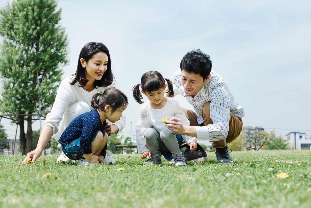 「育児したくない」52％、「育ててみたい」は32％　15～39歳4000人を日大調査  [少考さん★]