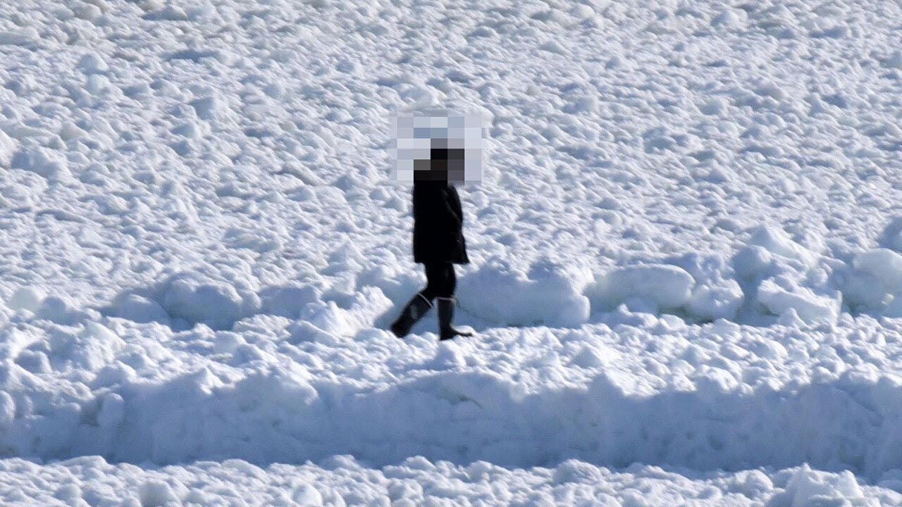 【愚かすぎる】「流氷の上を歩くことが危険なのは知らなかった」　落ちれば致命的　流氷に乗るのはやめて　海保と網走市が注意喚起  [ぐれ★]