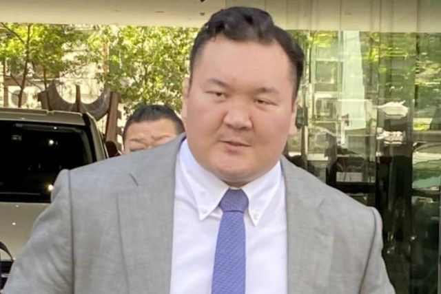 元横綱・白鵬の宮城野親方が退職届を提出。　6月2日に臨時理事会で話し合いも本人の意思固く