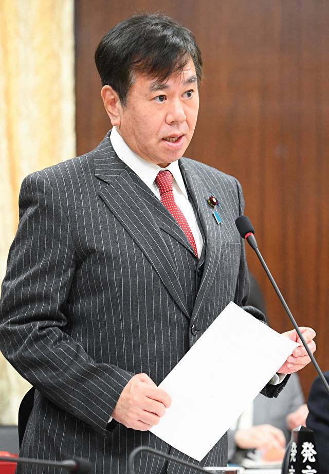 【髪が・・】原口一博議員、闘病で頭髪抜けウィッグ使用で差別中傷も「髪の毛がなくなる恐ろしさは経験しないと分からない」  [ぐれ★]