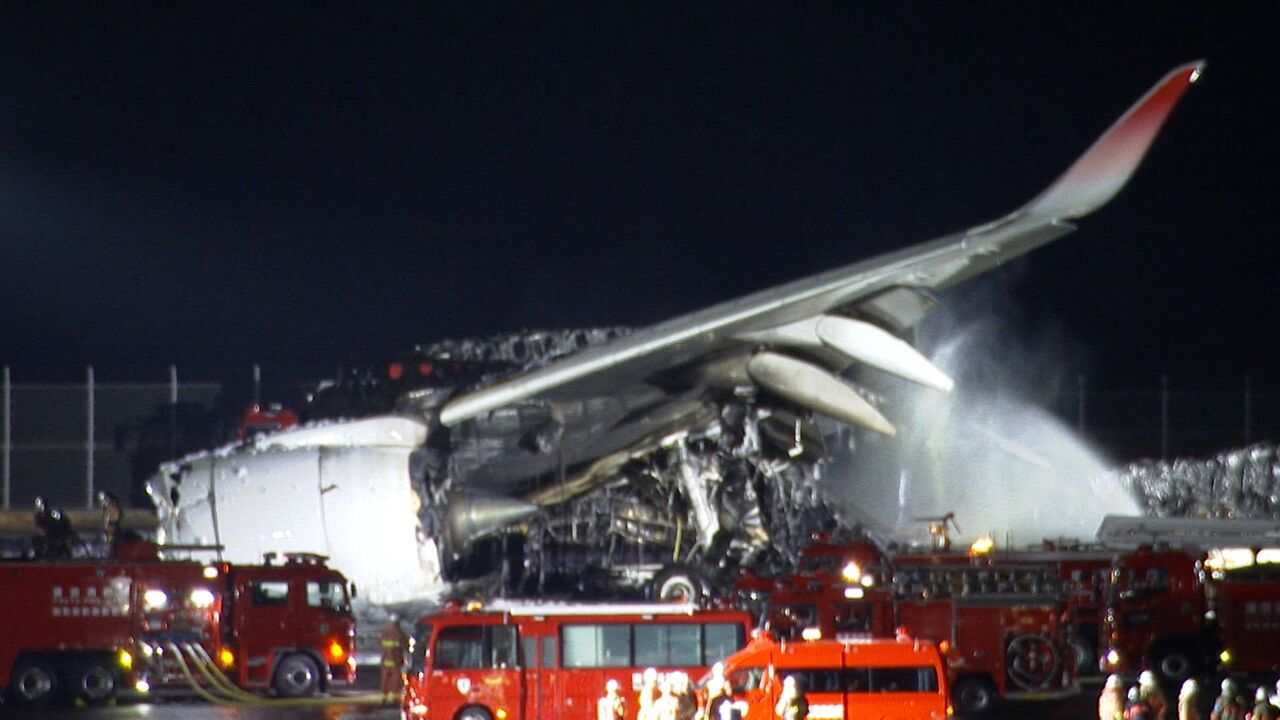 【羽田事故】管制官「日航機に進入許可、海保機は滑走路手前まで走行指示」 ★4  [ばーど★]