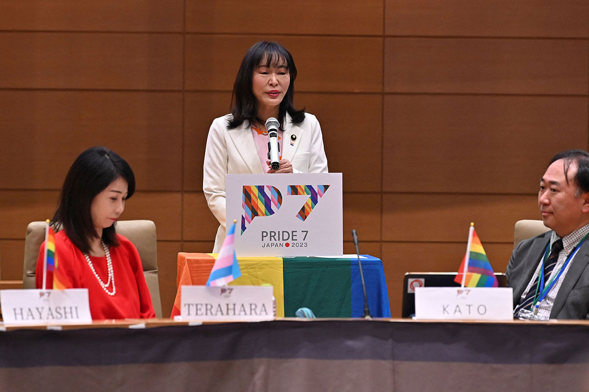 【異次元】自民・森まさこ議員「ブライダル補助金」報告に批判殺到「少子化対策になってない」「単なるブライダル利権」 ★3  [ぐれ★]