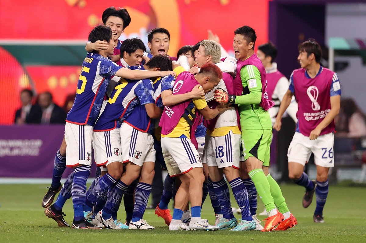【バンザイ！】「アジアが大きく変わった！」　森保ジャパン、ドイツ＆スペイン撃破の1位通過に韓国誌が称賛 ★2 [12/2]  [新種のホケモン★]