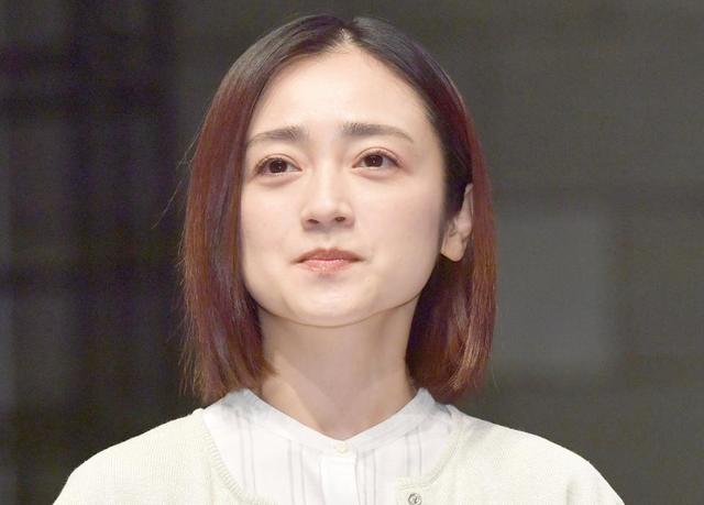 安達祐実、離婚を発表　カメラマン桑島智輝氏と「１０年という時間を共に過ごしてこられたことに感謝」  [征夷大将軍★]