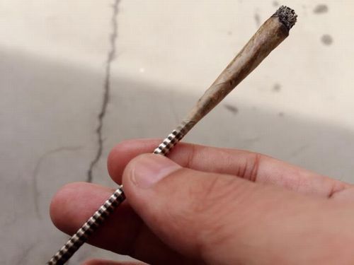 手巻きタバコを根元まで吸う方法 葉を節約できて最後まで吸える喫煙具 フィルター Freedom 自由人