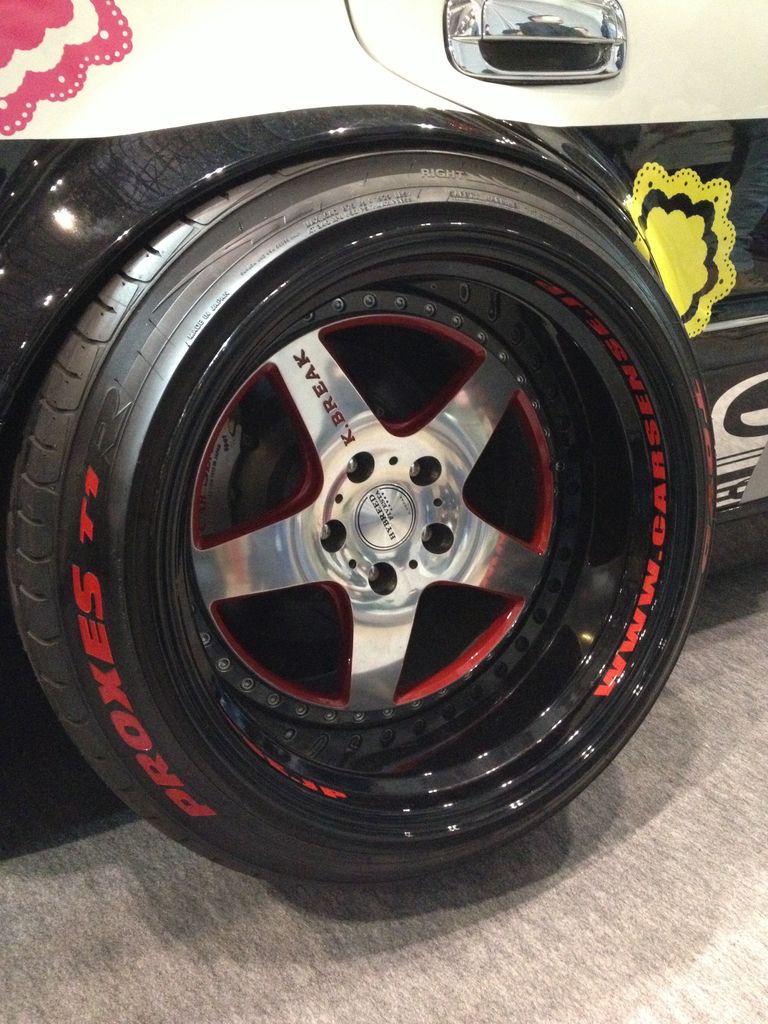 画像プレゼント 違法改造パトカー エキゾーストック 画像プレゼント 違法改造パトカー エキゾーストック