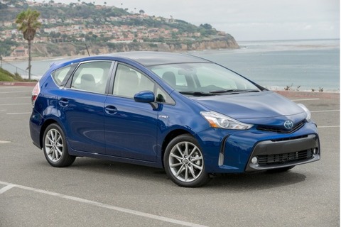 2016-toyota-prius-v