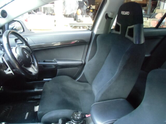 レカロ is05 SR11 三菱純正 ランサーエボリューションⅩ用 部分張替＋  