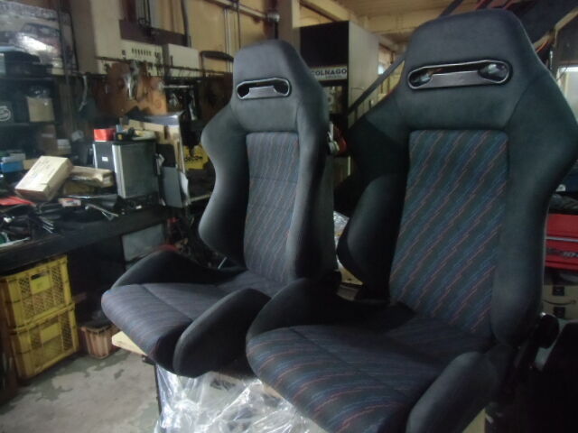 レカロ is84 SR2 BMW E30M3純正 2脚 全張替＋リアシート作製 BMW E30M3 