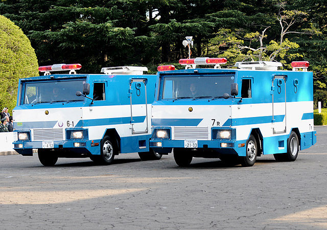 警視庁機動隊観閲式・・・機動隊という顔。 : 一日一話 4th Edition