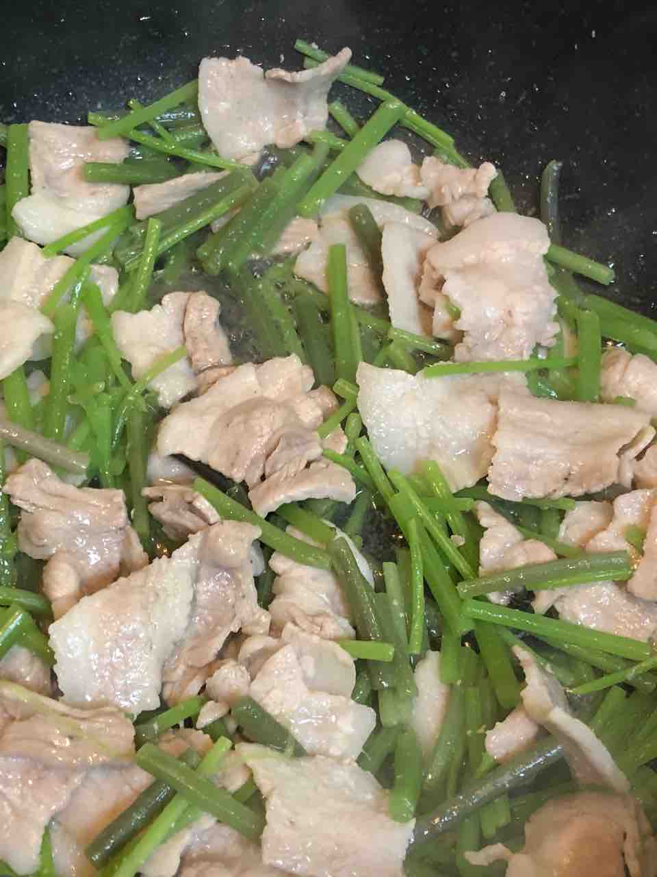 男の料理 その3 山菜 赤ミズの炒め物 40代の時間の使い方 Blog 男の料理 その3 山菜 赤ミズの炒め物 40代の時間の使い方 Blog