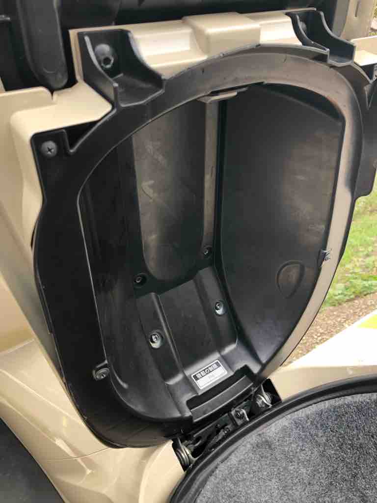 ビックスクーター カスタム マグザムのシート交換 : 50代の時間の