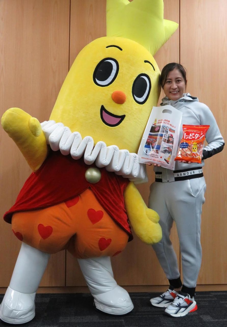 スノーボード 竹内智香にハッピーターン４年分 はたして食べきれるのか スポーツ総合ニュースチャンネル スポステ