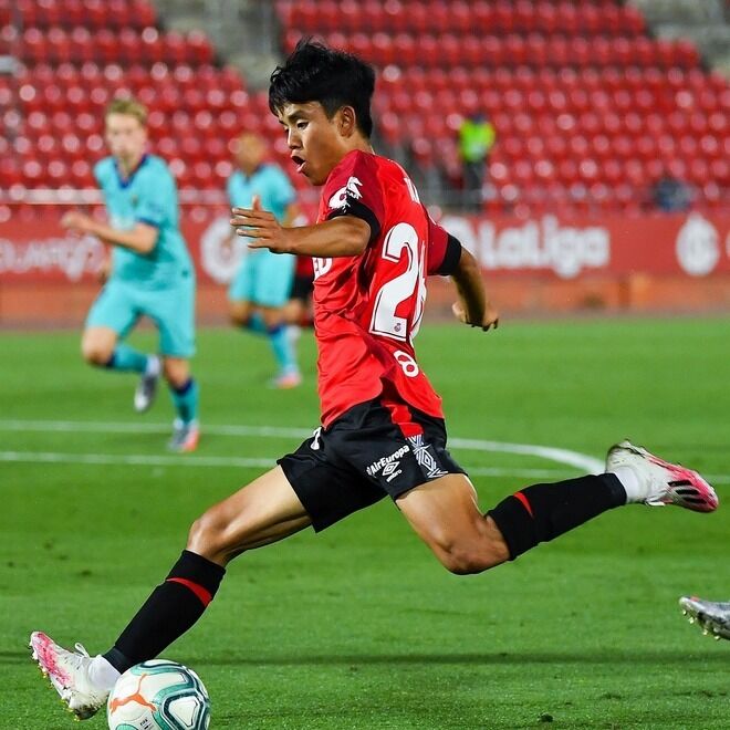 久保建英 19歳にして中田英寿 本田圭佑を超える逸材 スポーツ総合ニュースチャンネル スポステ 久保建英 19歳にして中田英寿 本田圭佑を超える逸材 スポーツ総合ニュースチャンネル スポステ