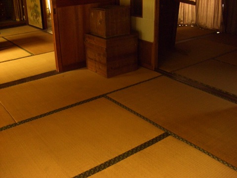 ちょっと畳 上げてみた 格安で中古住宅を購入 自分でセルフリノベーション