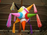 450px-PIÑATA