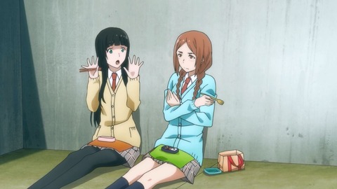 flying-witch-09-19-makoto-and-nao