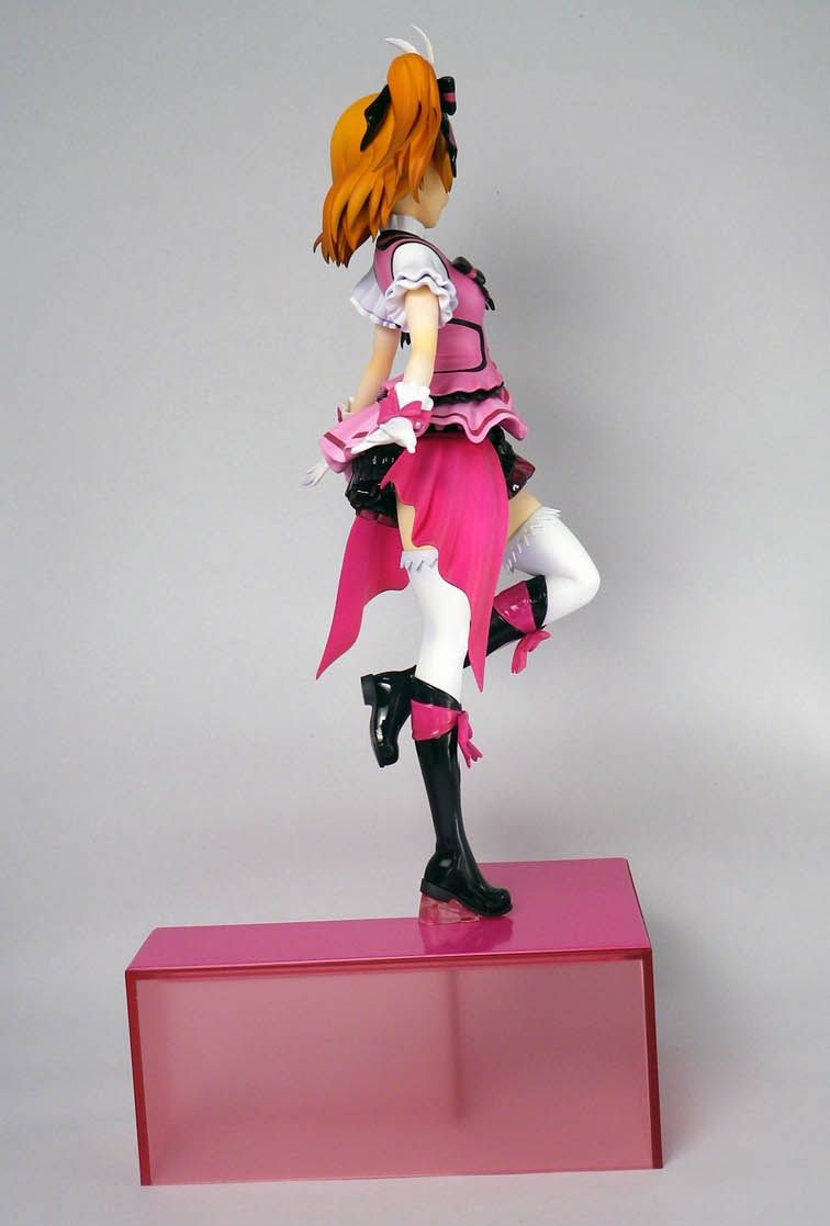『ラブライブ!』Birthday Figure Project 高坂穂乃果 1/8スケール ABS&amp;PVC製 塗装済み完成品フィギュア ggw725x Amazon.co.jp: 『ラブライブ!』Birthday Figure Project 高坂穂