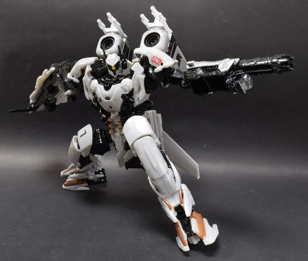 TLK-25ディセプティコンニトロ｜トランスフォーマーオフィシャル