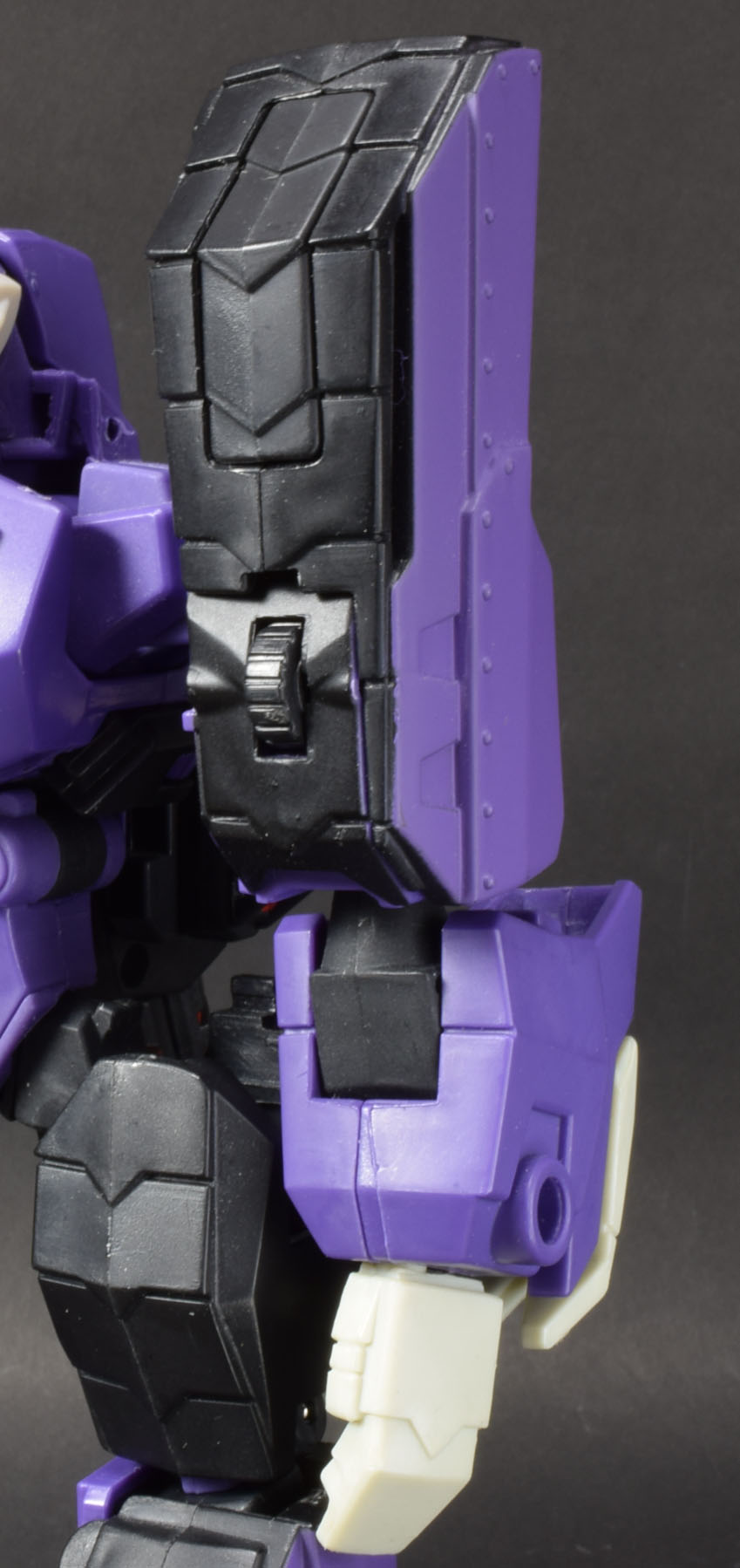 [期間限定値下] TF アニメイテッド ショックウェーブ オリジナルver. 期間限定特価未開封] TFアニメイテッド ショックウェーブ