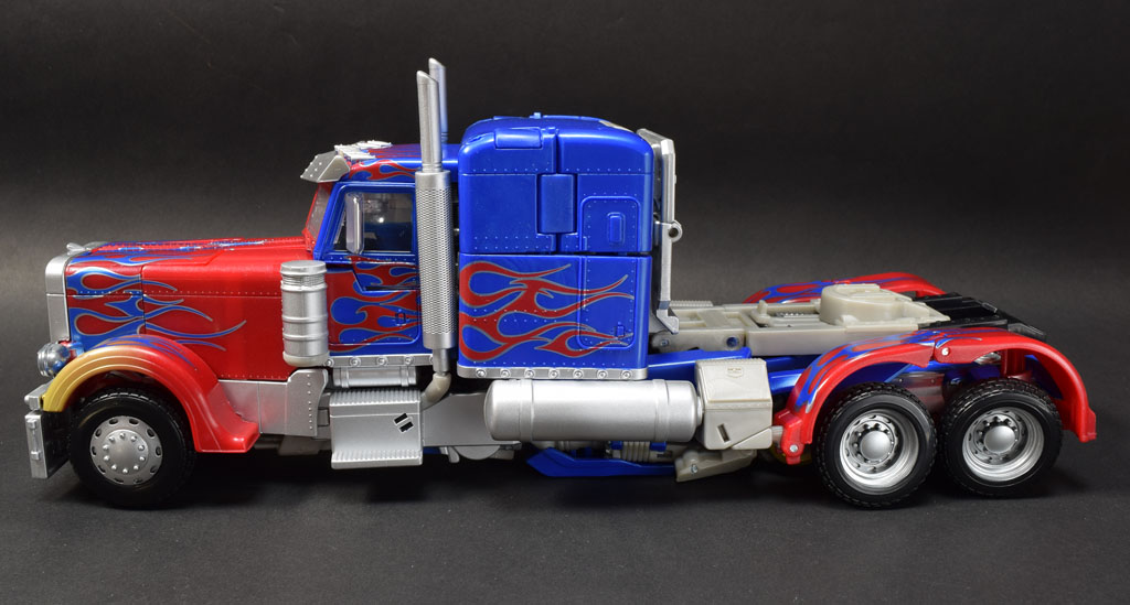 TFマスターピースムービー MPM-4 オプティマスプライム（国内版